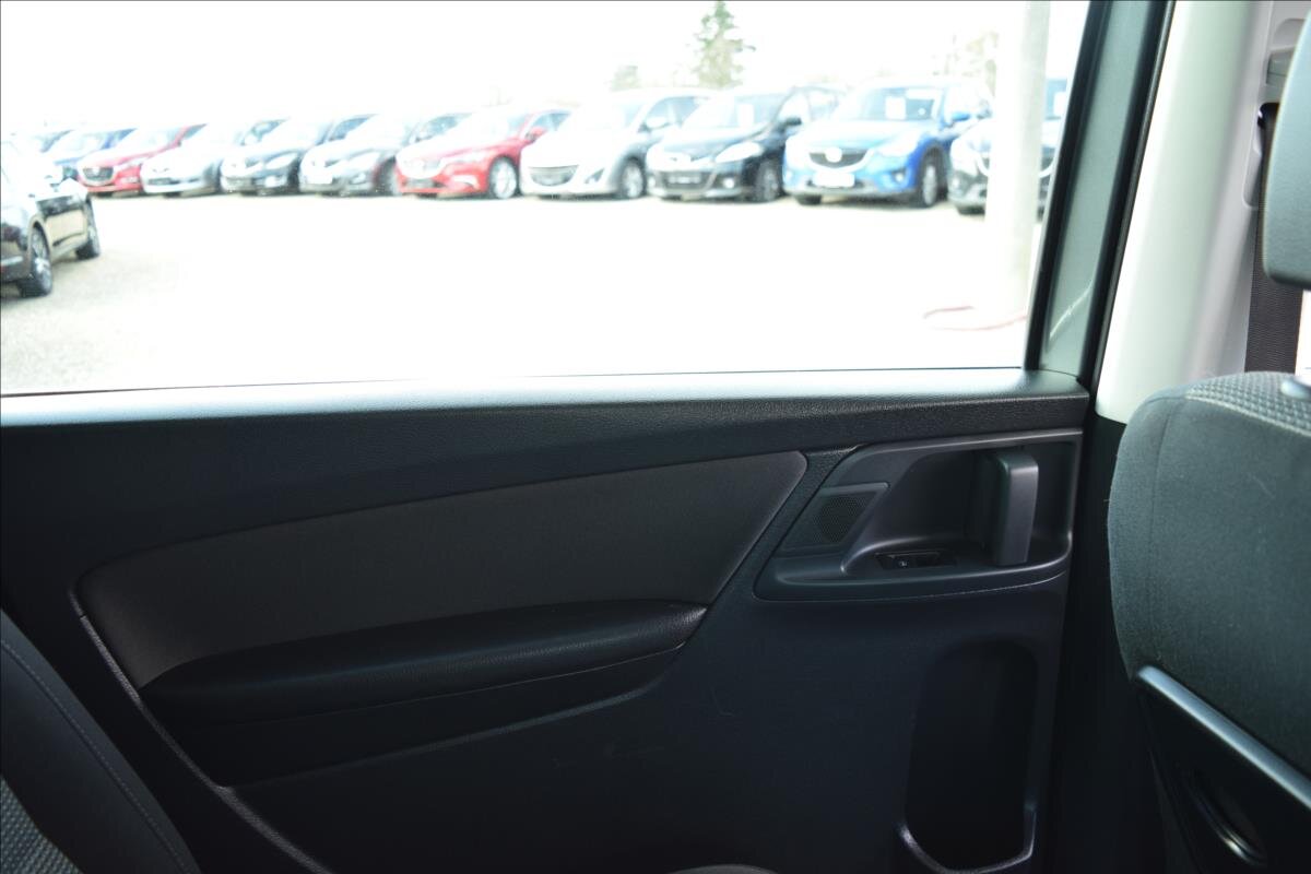 Volkswagen Sharan MPV 2,0 l 103 kw