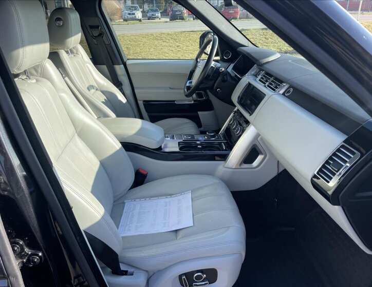 Land Rover Range Rover SUV 4,4 l 250 kw
