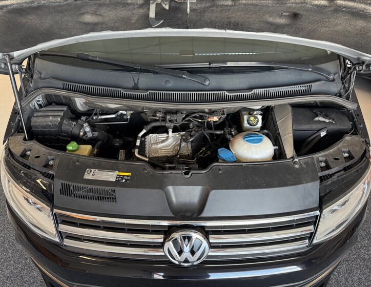 Volkswagen Multivan 29