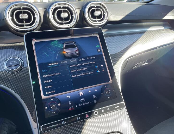 Mercedes-Benz Třídy C 12