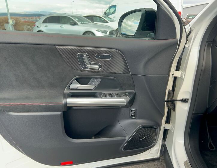 Mercedes-Benz GLA 22