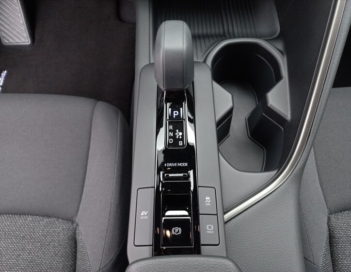 Toyota C-HR CUV / Crossover 1,8 l 72 kw