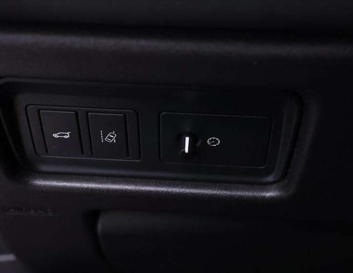 Land Rover Discovery 18