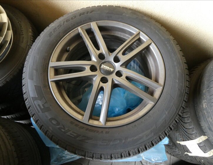 Volkswagen Tiguan SUV / Terénní 2,0 l 140 kw