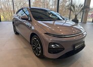 Ostatní Ostatní SUV / Terénní 0,0 358 kw