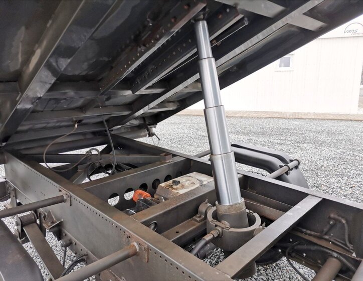 Iveco Daily Sklápěč 2,3 l 85 kw