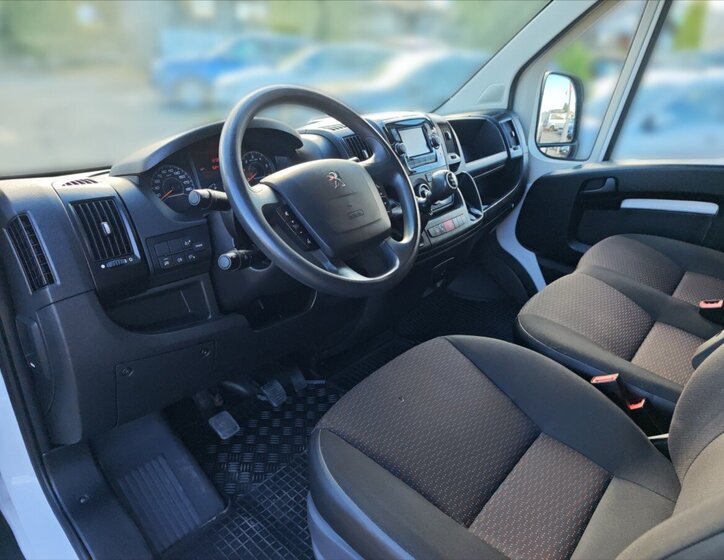 Peugeot Boxer Ostatní 2,2 l 121 kw