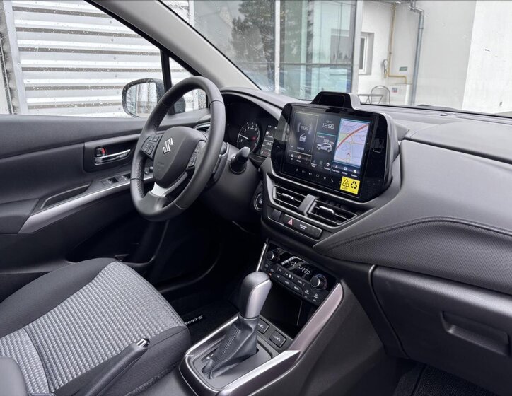 Suzuki S-Cross SUV / Terénní 1,4 l 81 kw