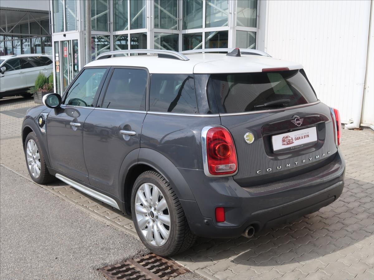 Mini Countryman Kombi 1,5 l 100 kw