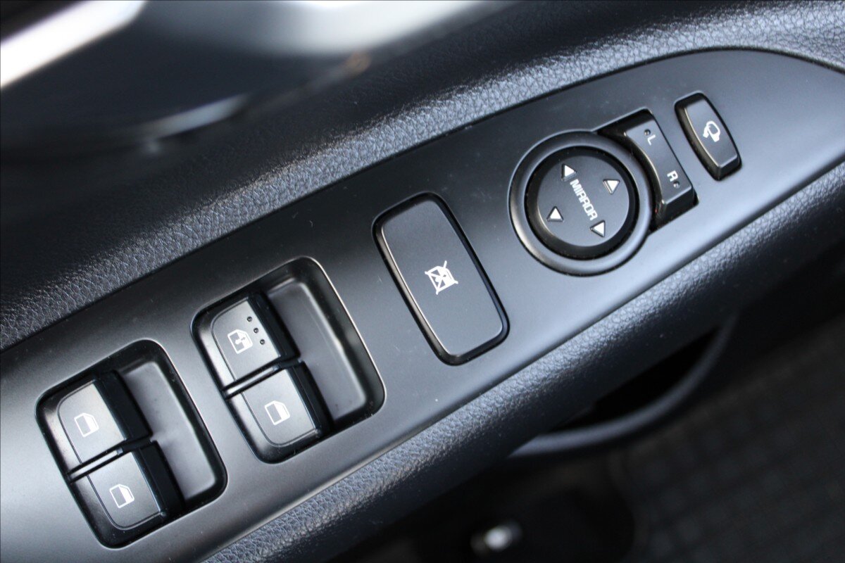 KIA Stonic Hatchback 1,2 l 61 kw