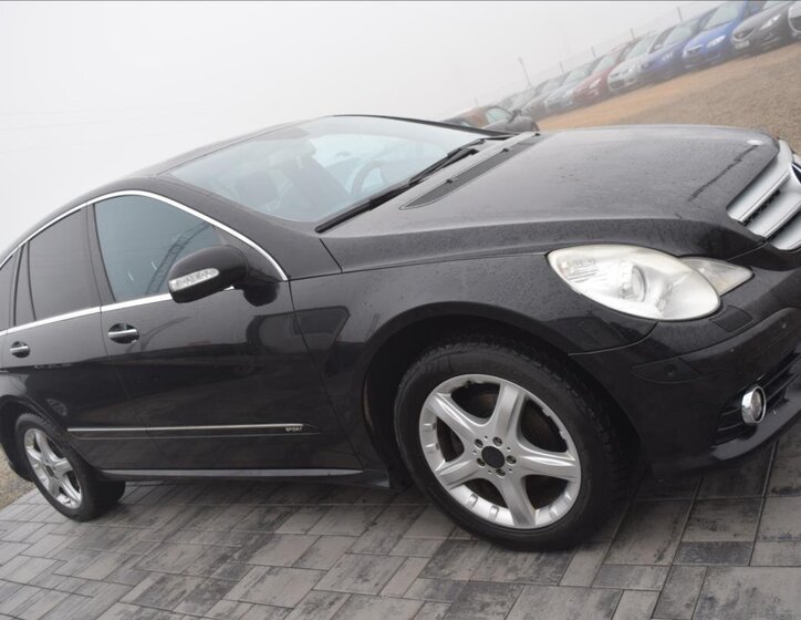 Mercedes-Benz Třídy R Kombi 3,0 l 140 kw