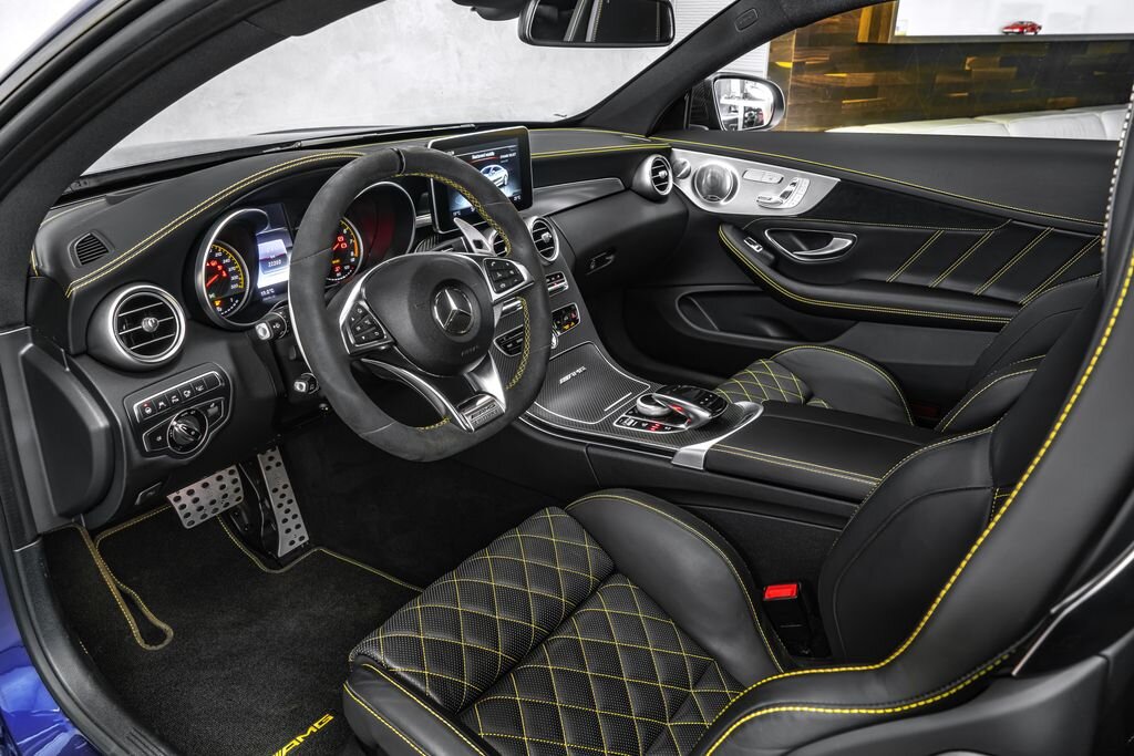 Mercedes-Benz Třídy C Kupé 4,0 l 375 kw