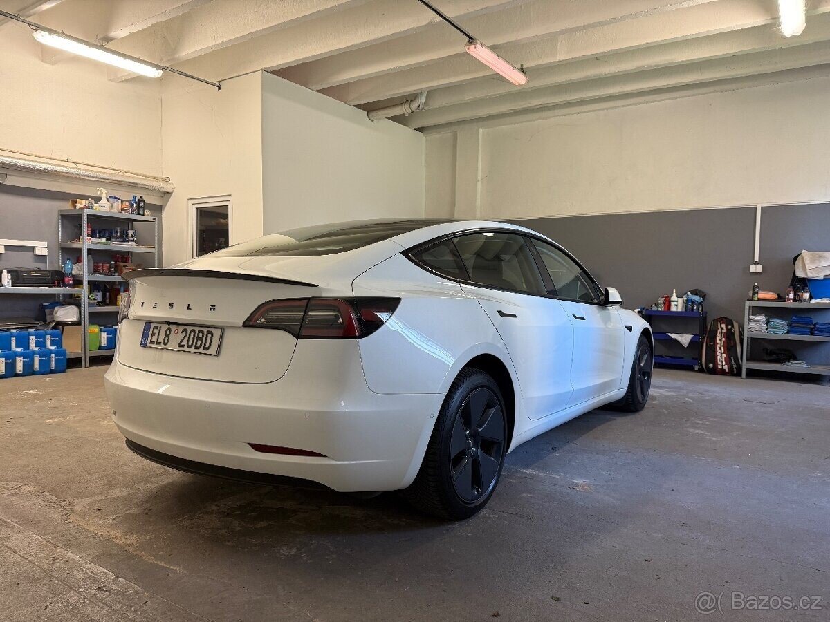 Tesla Model 3 Sedan 0,0 88 kw