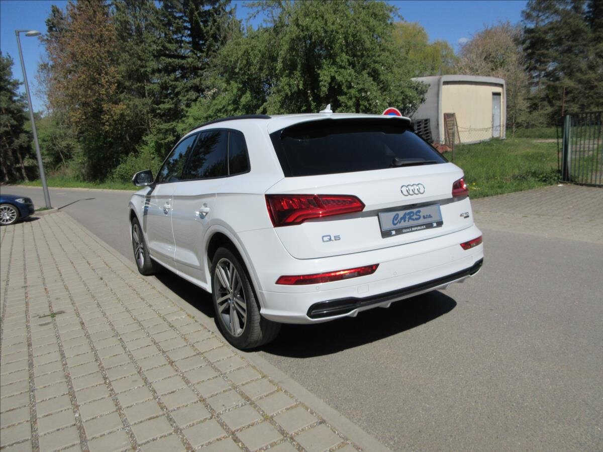 Audi Q5 SUV / Terénní 2,0 l 140 kw