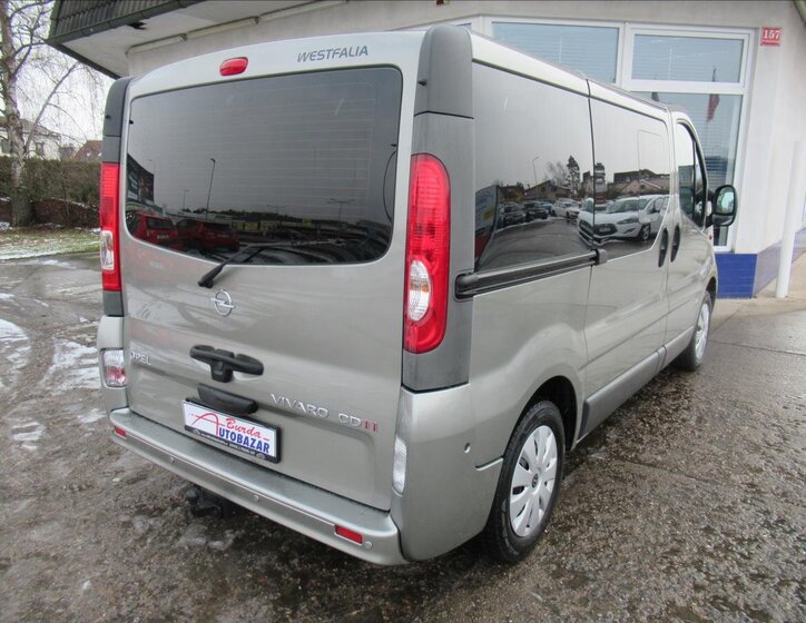 Opel Vivaro Ostatní 2,5 l 84 kw