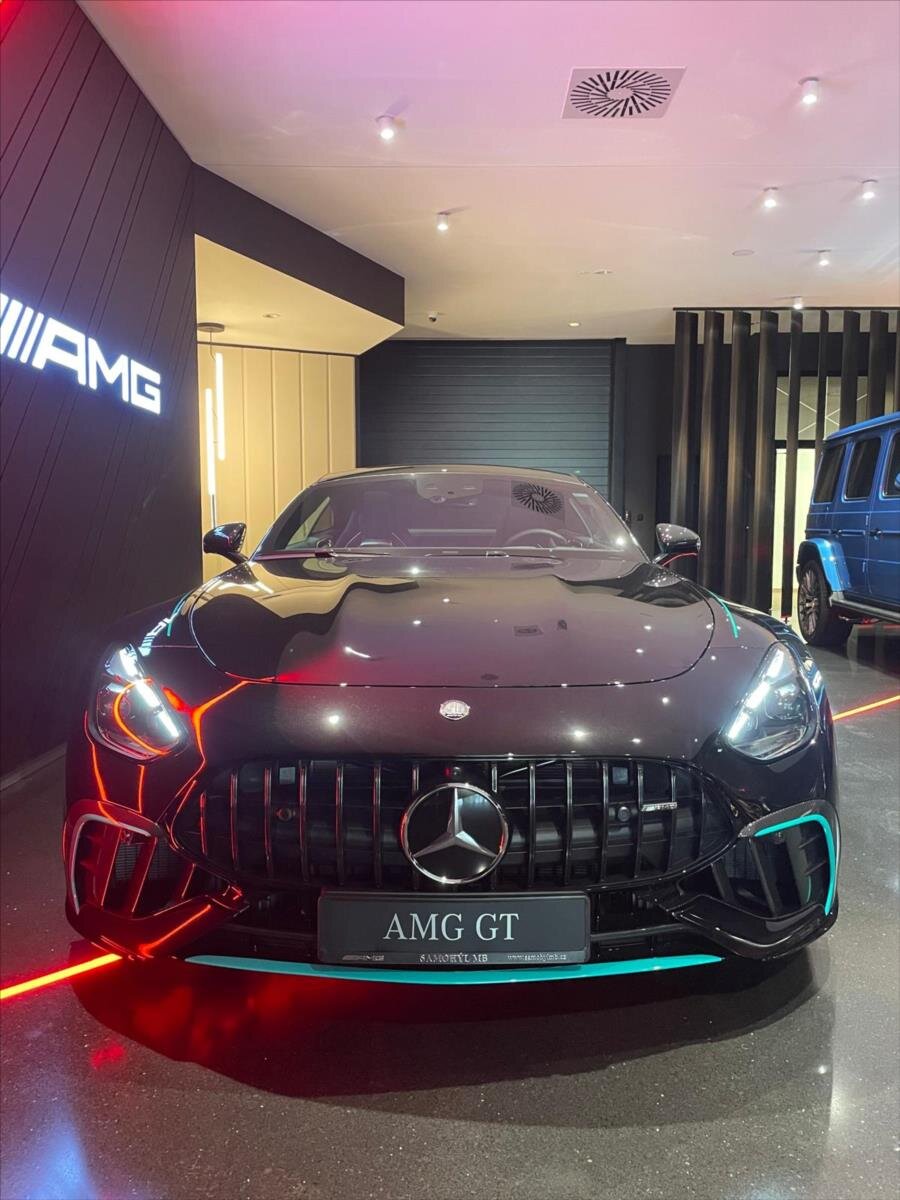 Mercedes-Benz AMG GT Kupé 4,0 l 450 kw