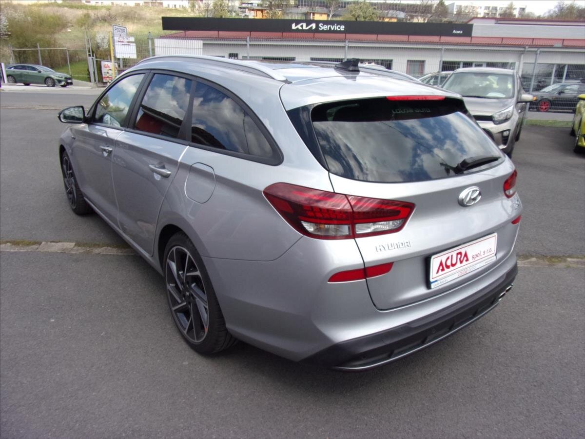 Hyundai i30 Hatchback 1,6 l 100 kw