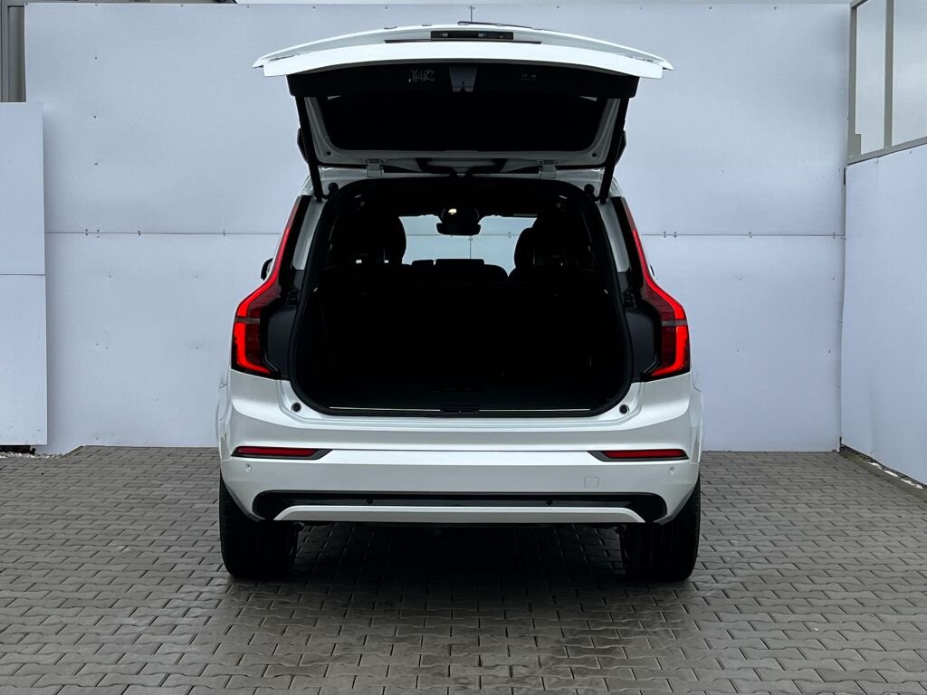 Volvo XC90 SUV 2,0 l 335 kw