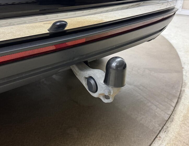 Volkswagen Touareg SUV / Terénní 3,0 l 210 kw