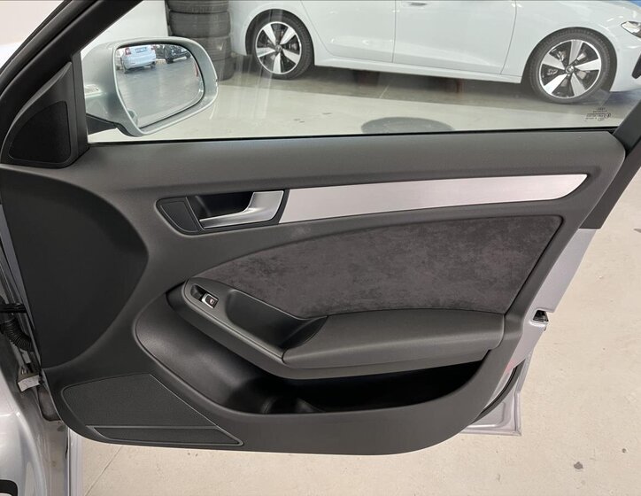 Audi A4 Kombi 2,0 l 140 kw