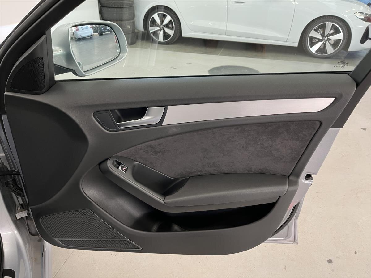 Audi A4 Kombi 2,0 l 140 kw