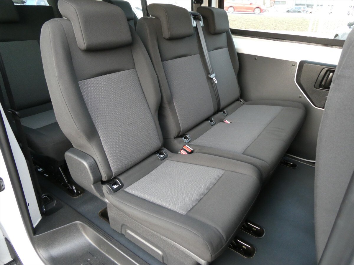 Peugeot Expert Kombi 1,5 l 88 kw