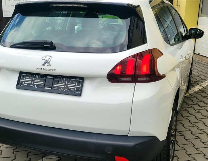 Peugeot 2008 SUV / Terénní 1,2 l 60 kw
