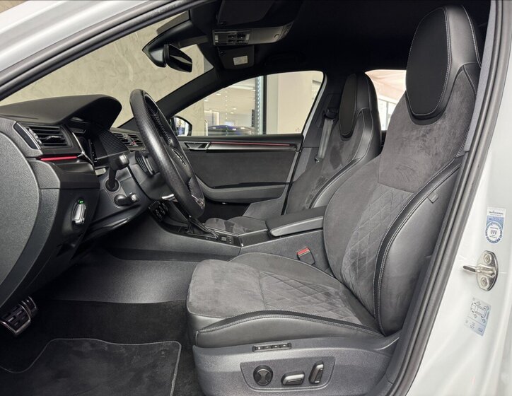 Škoda Superb Kombi 1,4 l 160 kw