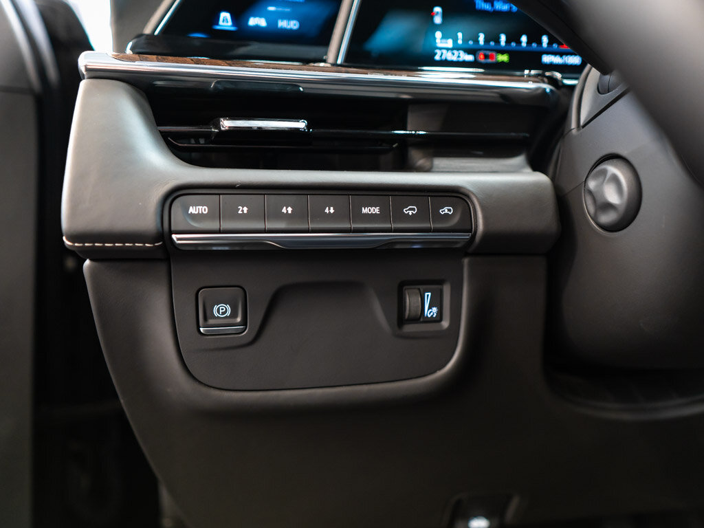 Cadillac Escalade SUV / Terénní 6,2 l 313 kw