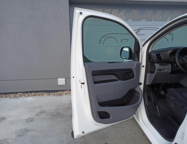 Toyota ProAce Verso 21