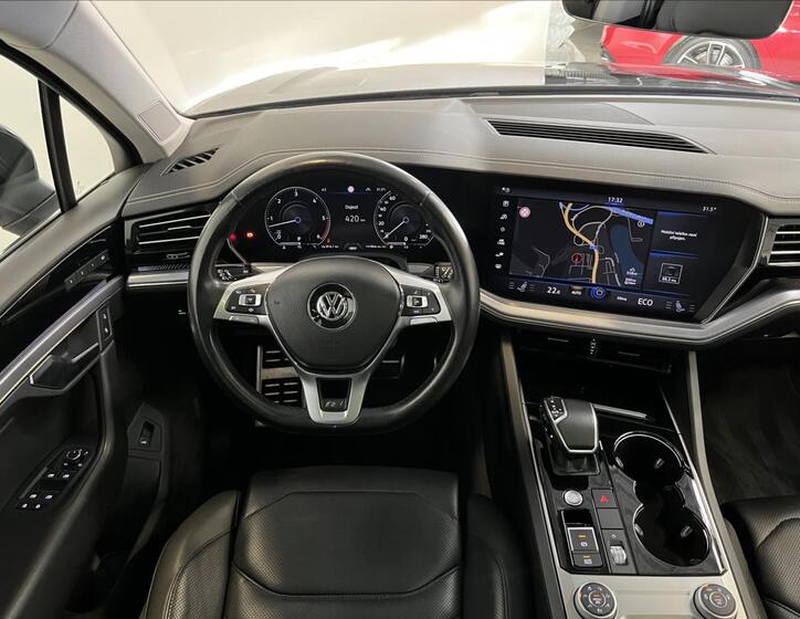 Volkswagen Touareg 5