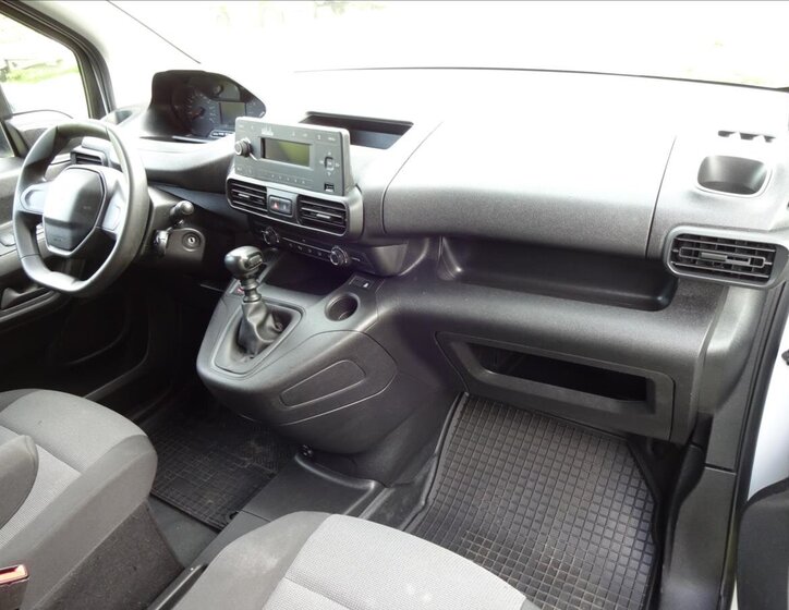 Peugeot Partner Skříň 1,2 l 81 kw