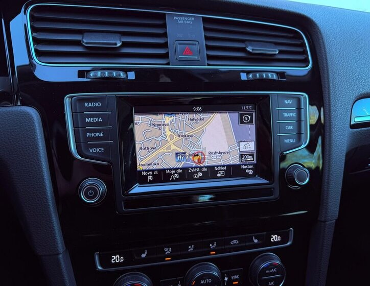 Volkswagen Golf Kombi 2,0 l 110 kw