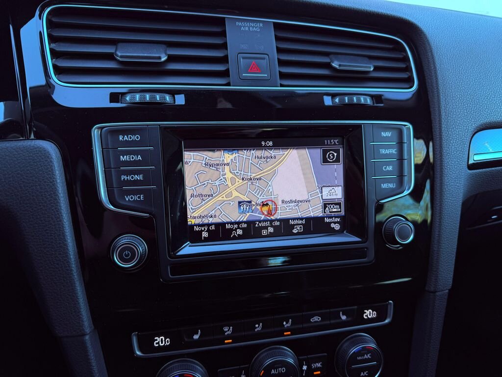 Volkswagen Golf Kombi 2,0 l 110 kw