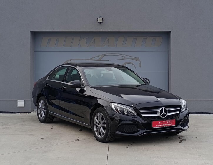 Mercedes-Benz Třídy C Sedan / Limuzína 2,1 l 125 kw