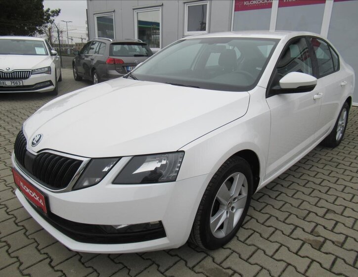 Škoda Octavia 1