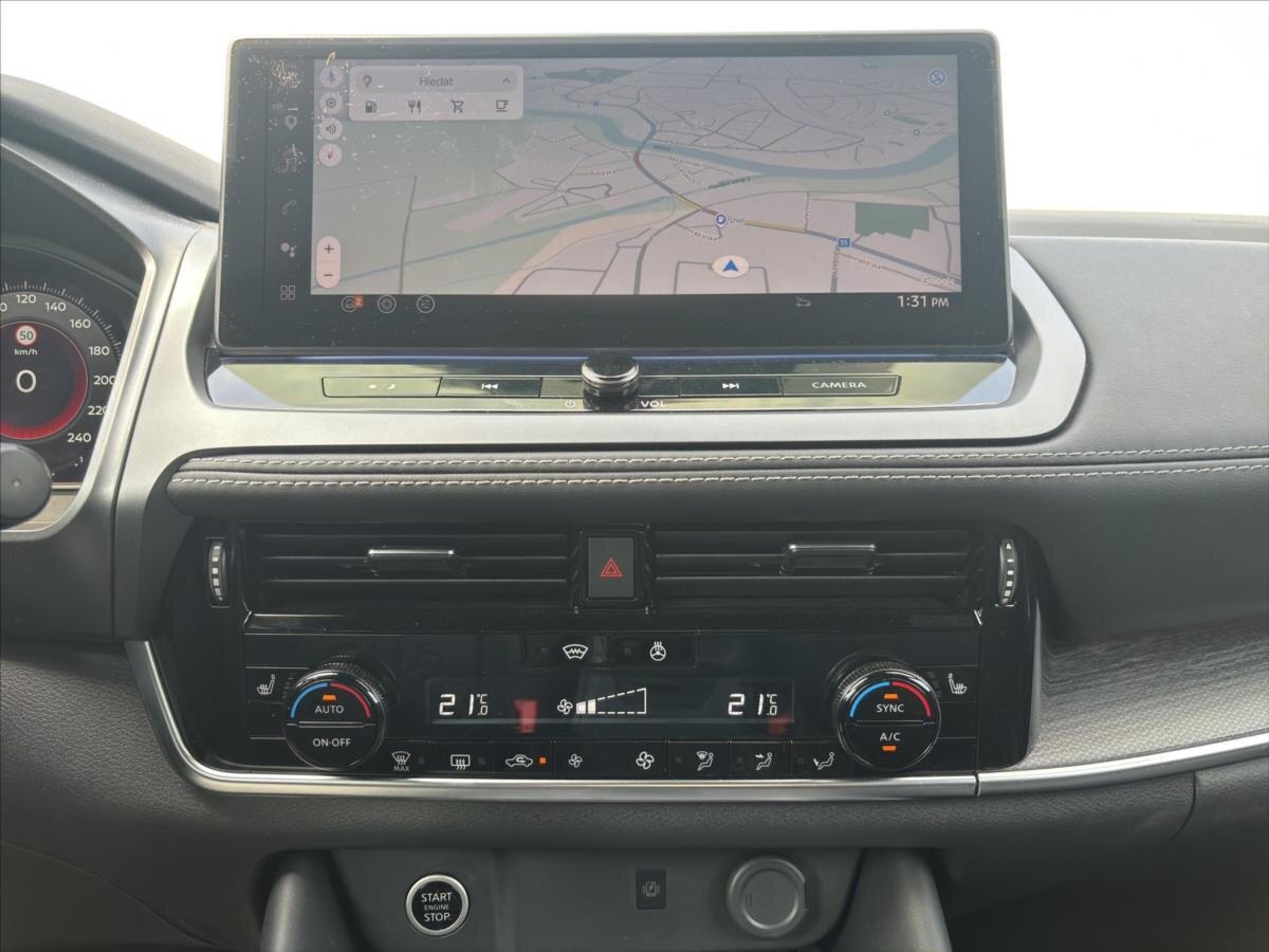 Nissan Qashqai SUV / Terénní 1,3 l 116 kw