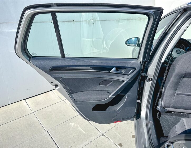 Volkswagen Golf Hatchback 1,4 l 81 kw