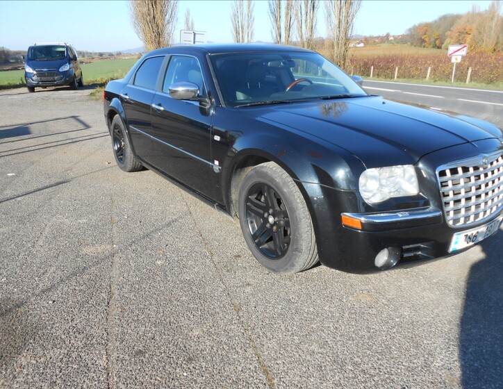 Chrysler 300C 4