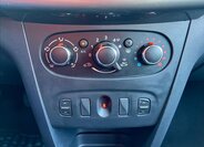Dacia Sandero Hatchback 1,1 l 55 kw