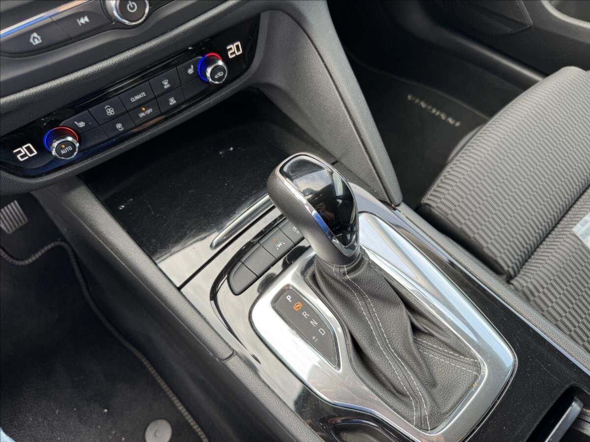 Opel Insignia Kombi 1,5 l 121 kw