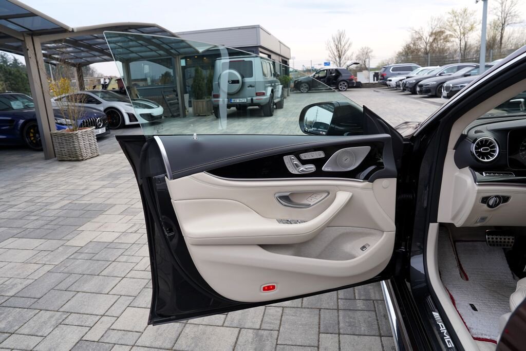 Mercedes-Benz AMG GT Sedan / Limuzína 3,0 l 325 kw