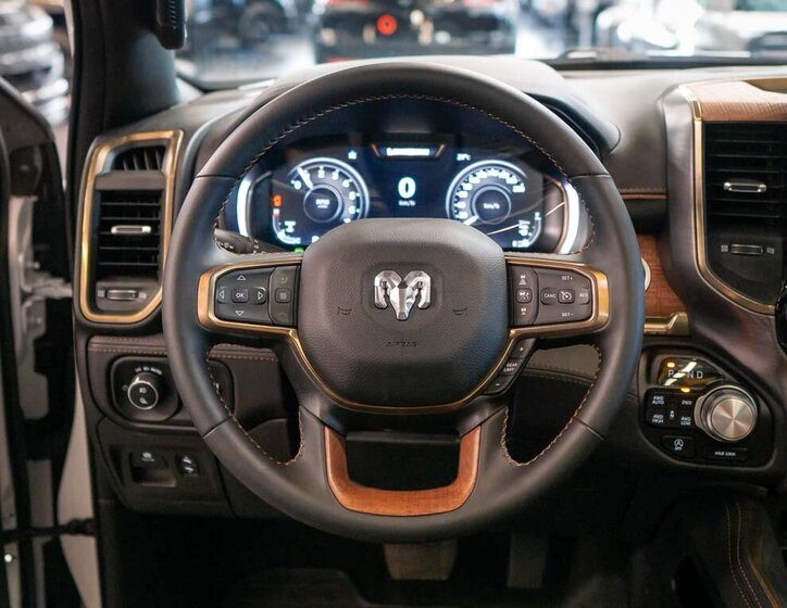 Dodge RAM Pick-up 5,7 l 291 kw