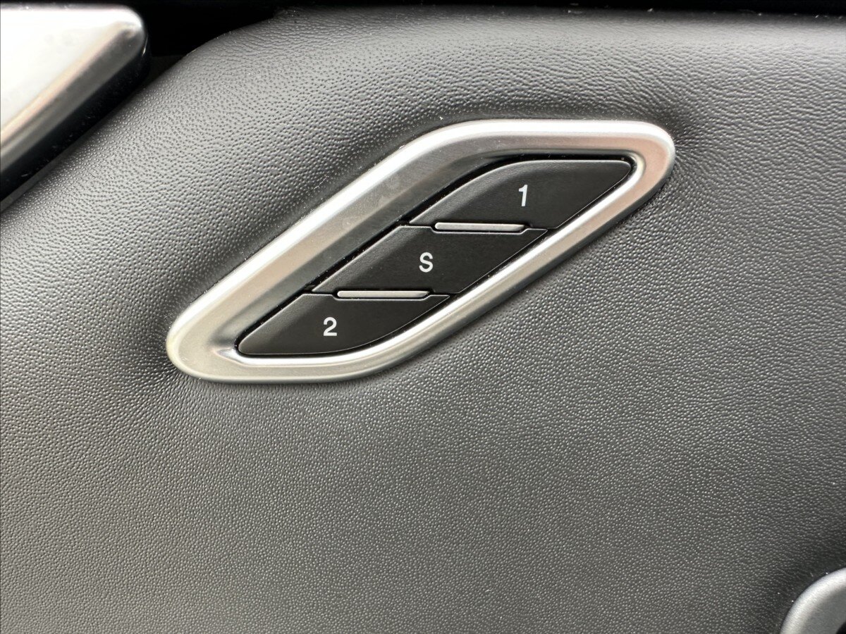 Maserati Ghibli Sedan 3,0 l 316 kw