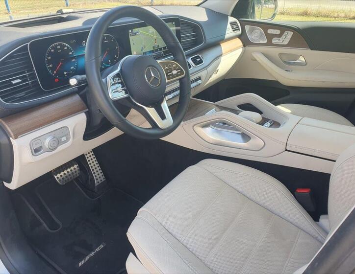 Mercedes-Benz GLS 9