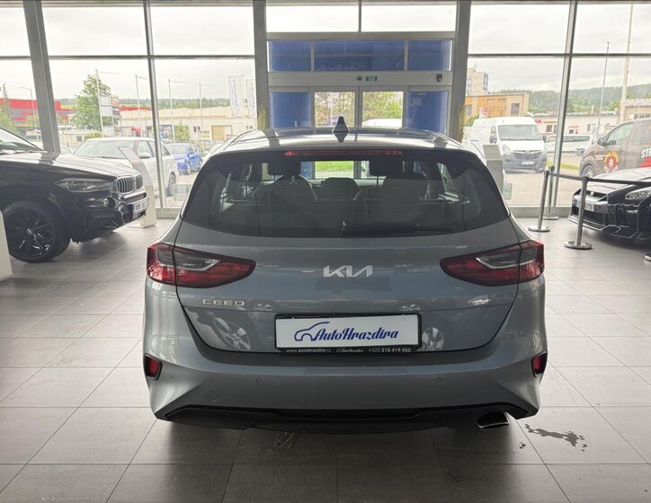 KIA Ceed 5