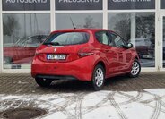 Peugeot 208 Hatchback 1,2 l 61 kw