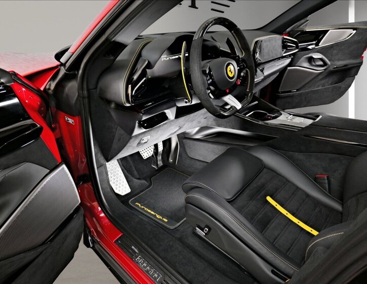 Ferrari Purosangue SUV / Terénní 6,5 l 529 kw