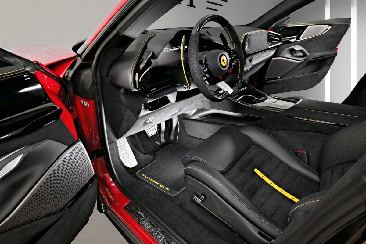 Ferrari Purosangue SUV / Terénní 6,5 l 529 kw