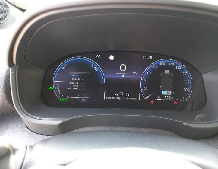 Toyota Yaris Cross 14